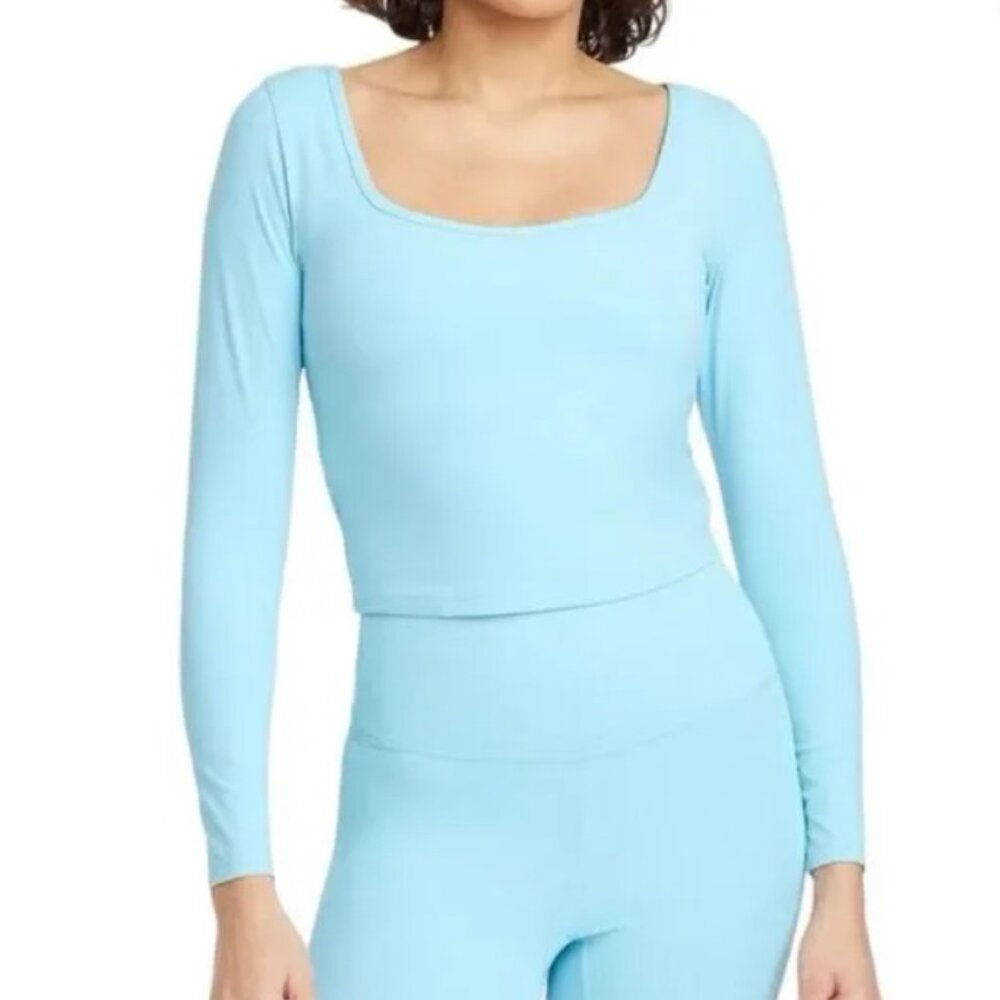 All in Motion Everyday Buttery-Soft Wicking Long Sleeve Light Blue Top Medium